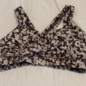 Crane Women's Size Medium Camouflage Sports Bra. Athletic, Athleisure, Fun